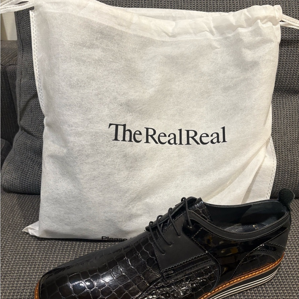 Black Crocodile Patterned Dress Shoes